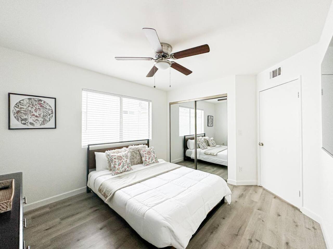 Charming 2-br, 2-story In Heart Of La - Br4 Casa vacanze